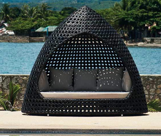 Ghế hồ bơi thiết kế hình vòm trang trí sáng tạo