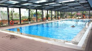 Kinh nghiệm lựa chọn bể bơi bốn mùa tại Hà Đông